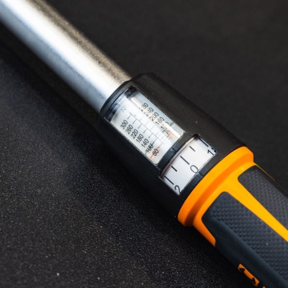 Beta 667/30 Zero-Reset mechanikus nyomatékkulcs 60-300 Nm tartománnyal és 1/2 colos átnyomós racsnival